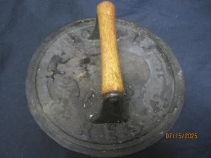 Vintage Burger Presse 8 3/4" Rund Schwerlast Gusseisen Speck Presse Fleisch Steak - Bild 1 von 2