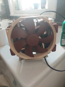 Noctua NF-A14 PWM Threadripper 7000pro Ssries Tr5 Soxket 140mm Fans Hardly Used - Photo 1/4