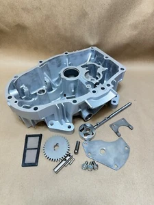 Kawasaki Crankcase Cover 49015-7064 Superseded to 49015-6260 - Picture 1 of 18