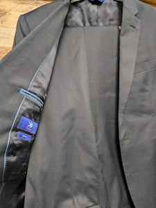 Egara Men's Italian Suit. 39 Waist 44 Reg. Jacket. Blue. Excellent Condition. - Picture 1 of 5
