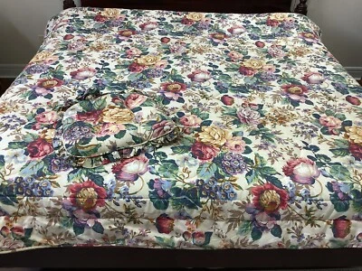 Croscill Vintage Floral Queen Comforter & Chair Cushion - Image 1 of 4
