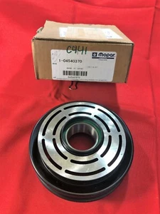 Embrague y polea compresor Mopar 04540370 4540370 OEM - Imagen 1 de 1