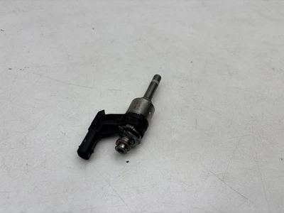 Inyector de combustible gasolina Volkswagen Golf VI 2010 03F906036B 77kW LIU31751 Foto 1 de 3