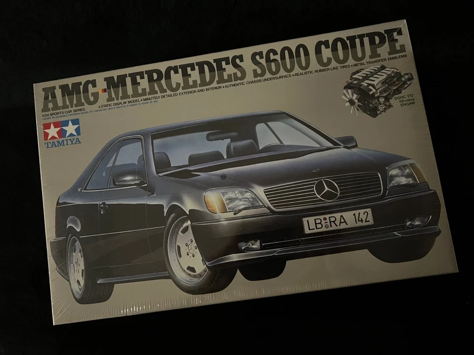Tamiya | 1:24 | AMG Mercedes-Benz S600 cupé | Motor V12 | Sellado Foto 1 de 1