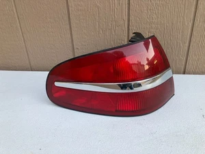 1995-1997 Lincoln Continental Tail Light (Drivers Side) - Picture 1 of 4