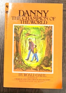 VINTAGE DANNY AND THE CHAMPION OF THE WORLD by Roald Dahl 1975 Edition PB - Picture 1 of 4