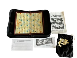 Game SCRABBLE DELUXE TRAVEL TO GO FOLIO Folding Zip Case 100 Tiles Complete - Picture 1 of 3