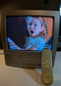 Toshiba CRT TV With DVD player & Remote Retro Vtg Gaming Tested Working MD13N1C - Picture 1 of 5
