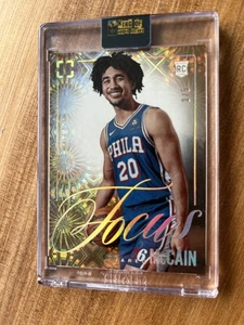 2/5 Jared McCain 2024-25 Photogenic Rookie Focus Fireworks /5 RC #6 SIXERS SSP - Picture 1 of 6
