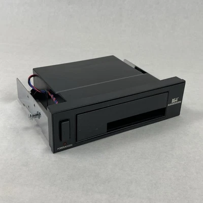 Kingwin KF-252-BK 2.5-inch / 3.5-inch Internal SATA Tray-Less Hot Swap Rack - Image 1 of 4