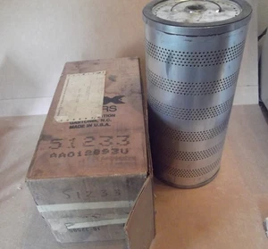 Engine Oil Filter Wix 51233 - Picture 1 of 5