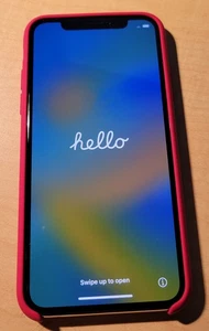 iPhone 10 (X) - Débloqué - 64 Go - Occasion - Coque rouge. Excellent état ! - Photo 1 sur 2