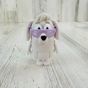 Bluey Actionfigur Doreen weiß Great Pyrenees Nachbar Oma RAR Neu - Bild 1 von 7