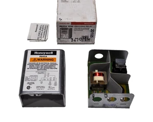 Relè di commutazione Honeywell R845A1030 - Foto 1 di 4