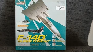 1/72 Dragon Warbirds F-14D Super Tomcat VX-9 Vampires with Figures and deck. - Picture 1 of 4