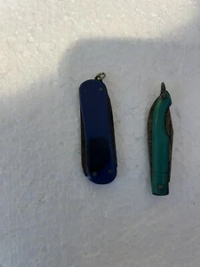 PAIR OF ITALY KNIVES 1950s OLD POCKET KNIVES - Picture 1 of 5