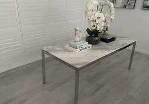 Marble dining table - Picture 1 of 1