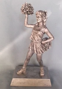 plata CHEERLEADING estatua trofeo resina PDU 50506-S equipo cantidades 9" alto - Imagen 1 de 1