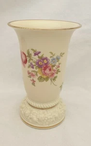 Eine Vintage Rosen Thale Elfenbein Bavaria Vase in Creme - Bild 1 von 8
