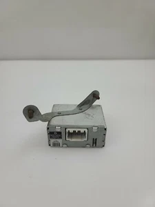 Oem 1999 2000 2001 Lexus Es300 Cruise Control Module Computer Unit 88240-33160 - Picture 1 of 7