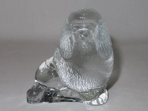 Estatuilla o pisapapeles vintage de perro caniche de vidrio Lindshammar Suecia 3" - Imagen 1 de 7