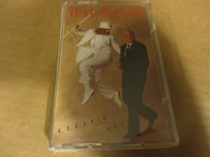 1993 TONY BENNETT Steppin' Out Cassette Tape Columbia 57424 N.Mint - Picture 1 of 3