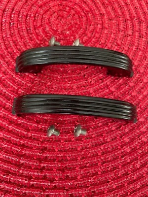 TWO (2) VINTAGE LIFETIME COOKWARE REPLACEMENT KNOBS with SCREWS - NOS - Image 1 of 3