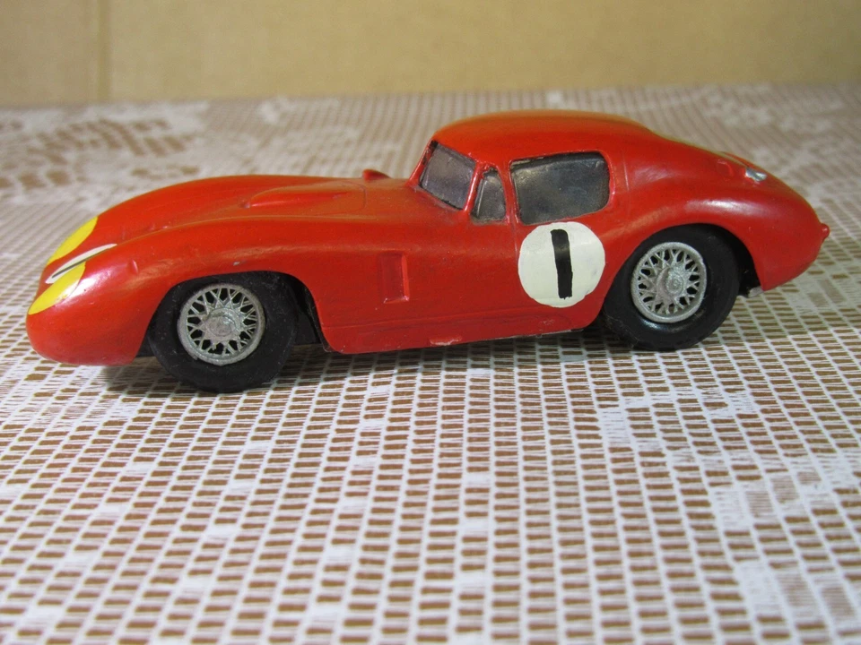 616Z John Day 227 Maserati 450S Costin Zagato Coupé #1 Le Mans 1957 Rouge 1:43 - Photo 1/4