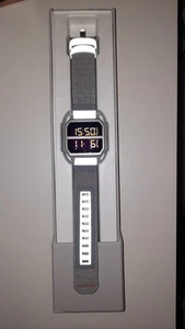 Adidas Archiv r2 Uhr Quarz Männer mit Nylon Armband Z163199-00 - Bild 1 von 5