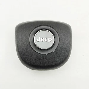 JEEP GRAND CHEROKEE MK4 WK Sac de sécurité au volant SRS P1WE131X9AH 3.0D 184kW - Picture 1 of 6