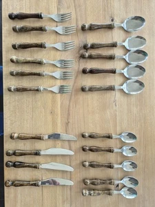 Besteckset, gebraucht, besteht aus 5 Löffel, 6 Gabeln, 4 Messer, 5 Kaffeelöffel - Bild 1 von 1
