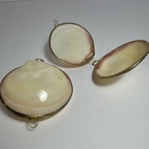 2 Sea Shell Clam Brass Hinged Compact Coin Change Purses Trinket Jewelry Box Vtg - Picture 1 of 12