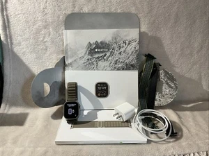 Apple Watch Ultra 2 49mm Titanium Case with Alpine Loop - Olive M/L  (GPS +... - Afbeelding 1 van 14
