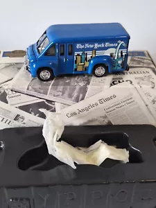 Matchbox YPP04-M Power of the Press giornale Dodge Route Van New York Times 1:43 - Foto 1 di 3