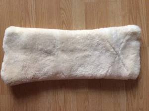 UNIVERSAL SHEEP SKIN SEAT COVER FOR DUAL SEAT CREAM - Picture 1 of 1
