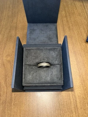 David Yurman Titanio con Banda de Tres Filas de Plata de Ley 925 con Diamantes Negros Foto 1 de 4