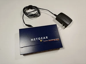 Conmutador Fast Ethernet V2 NETGEAR ProSafe FS108 8 puertos 10/100 Mbps - Imagen 1 de 3