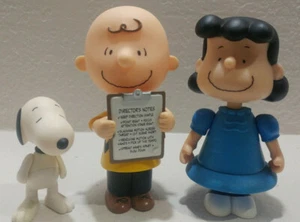 Charlie Brown Lucy Snoopy Peanuts 2004 UFS Vinyl Figures Very Rare - Picture 1 of 7