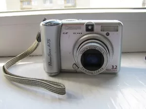 Canon Silver PowerShot A75 3.2MP Digital Camera + Memory Card TESTED & WORKS! - Picture 1 of 15