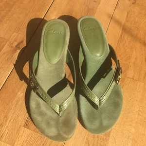 Vintage Y2K Clarks kitten heels, pale green leather and suede, excellent cond. - Picture 1 of 13