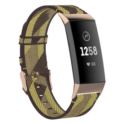 Correa de reloj de nailon tejida StrapsCo para Fitbit Charge 4 y Charge 3 Foto 1 de 2