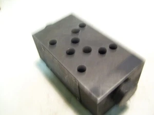 NUOVA VALVOLA DI RITEGNO PILOTA EATON VICKERS DGMPC-5-ARK-BAK-30-EN417 P3365 - Foto 1 di 6