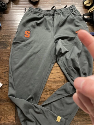Nike Syracuse Basketball Men’s XLT Team Issued Sweatpants Cover