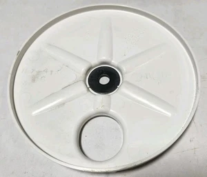GENUINE OEM TORO PART # 110-1792 WHEEL COVER ASM REPLACES  105-1838, 108-3794 - Picture 1 of 4