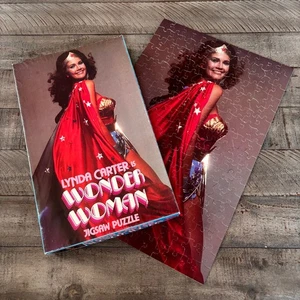 VTG 1977 Lynda Carter Wonder Woman 200 Piece Jigsaw Puzzle Complete with Box - Picture 1 of 5