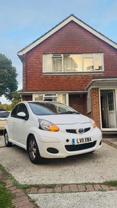 2011 Toyota AYGO 1.0 VVT-i Go 5dr HATCHBACK Petrol Manual - Picture 1 of 11