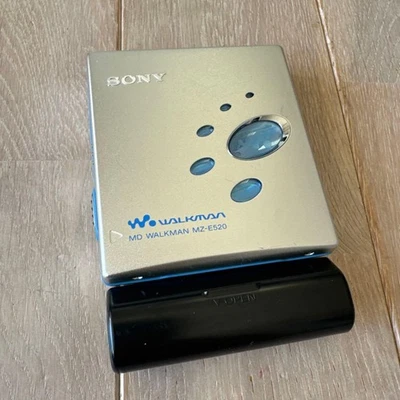 Sony MZ-E520 MD Walkman Portable MD Player Silver Battery Operates AA - Image 1 of 4