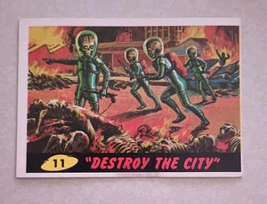 1962 Mars Attacks Trading Card: #11 “Destroy The City ”  - Picture 1 of 2