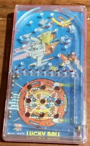 Vintage 70er Jahre LUCKY BALL Mini Handheld Flipper Spiel Raumschiffe Mini-Mate - Bild 1 von 6