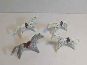 Geobra Playmobil cavalli grigio e bianco 1974, 4 in un set - Foto 1 di 12